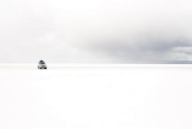 Uyuni is white.