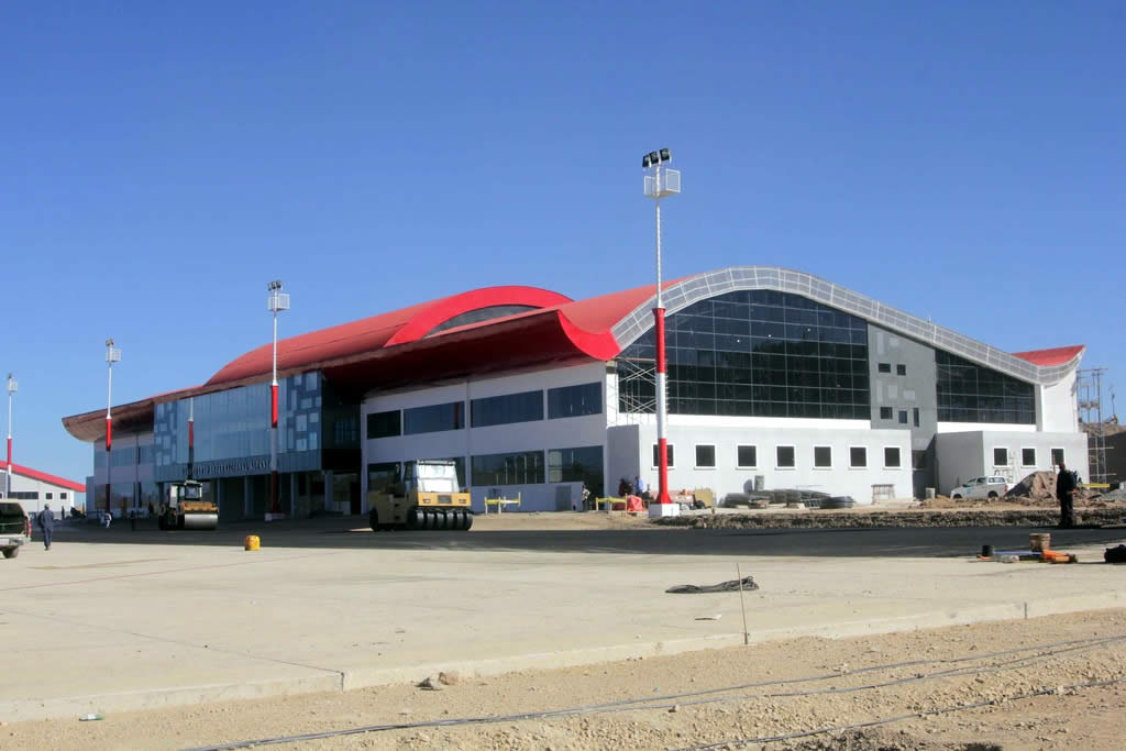 Alcantarí International Airport exterior in Sucre